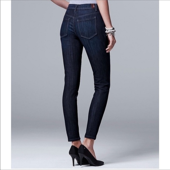 SIMPLY VERA VERA WANG | Mid-Rise Skinny Jeans - Picture 1 of 6